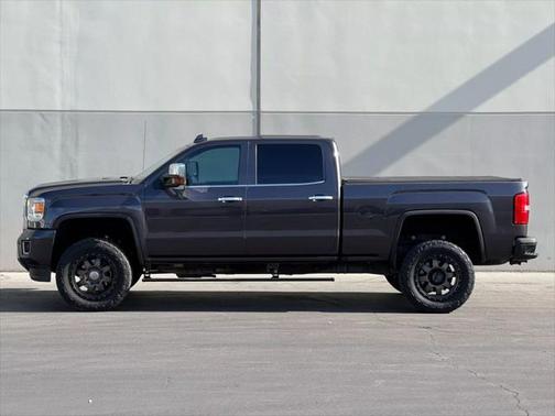 2016 GMC Sierra 2500 Denali