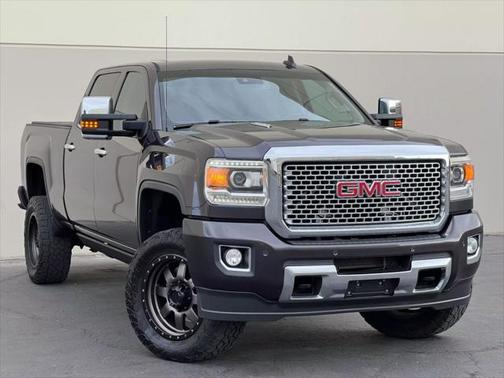 2016 GMC Sierra 2500 Denali