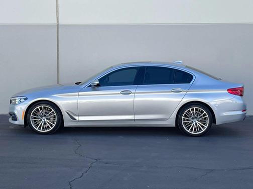 2017 BMW 530 530i Sedan 4D