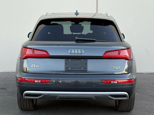 2018 Audi Q5 2.0T Tech Premium