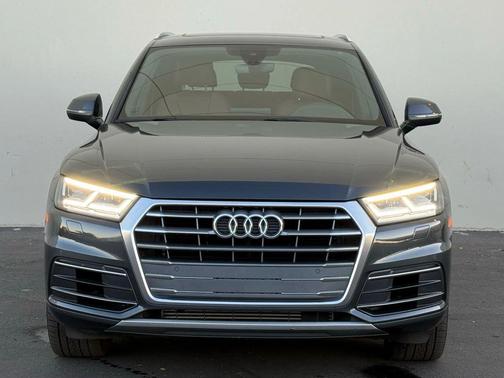 2018 Audi Q5 2.0T Tech Premium