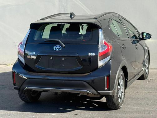 Black Sand Pearl 2018 Toyota Prius c Two