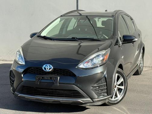 Black Sand Pearl 2018 Toyota Prius c Two