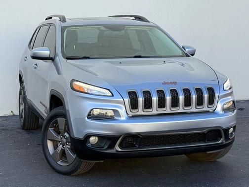 2017 Jeep Cherokee Sport