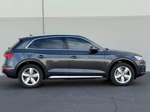 2019 Audi Q5 45 Premium