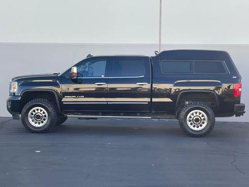 Onyx Black 2016 GMC Sierra 2500 Denali