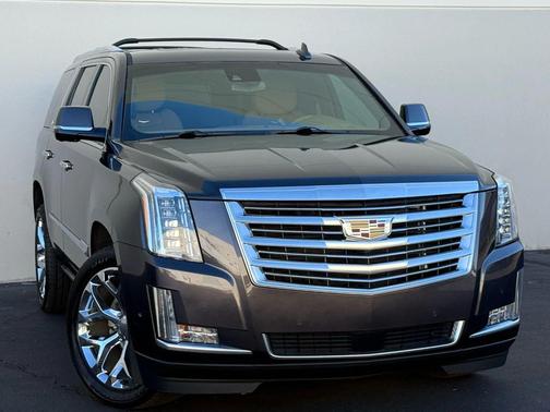 2017 Cadillac Escalade Platinum