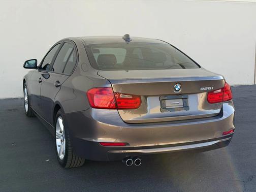 2013 BMW 328 328i Sedan 4D