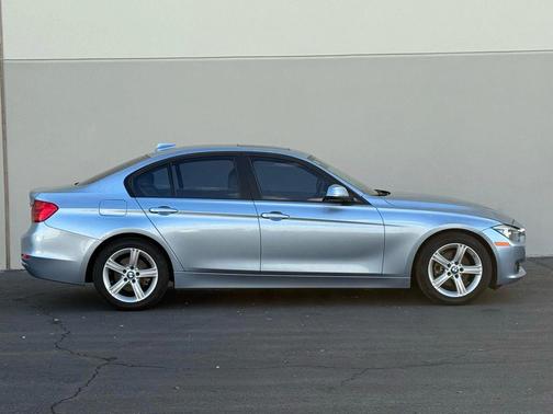 2013 BMW 328 328i Sedan 4D