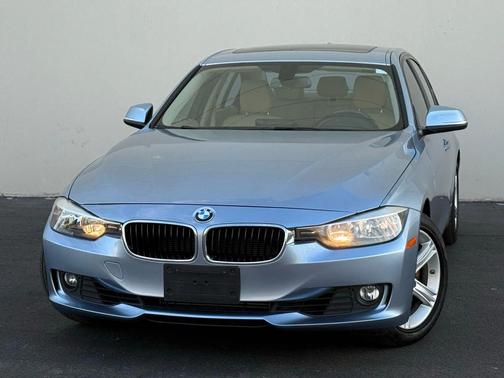 2013 BMW 328 328i Sedan 4D