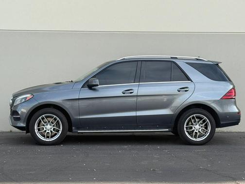 2019 Mercedes-Benz GLE 400 Base 4MATIC