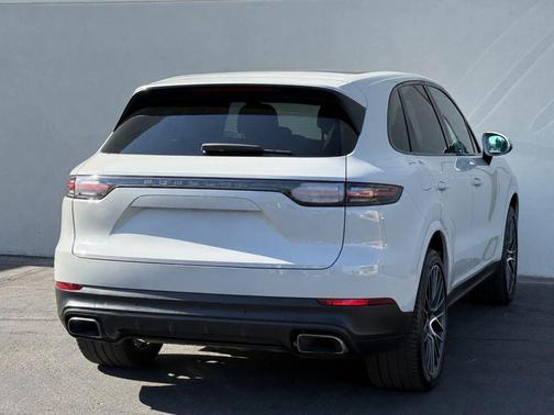 Quartzite Grey Metallic 2020 Porsche Cayenne Cayenne