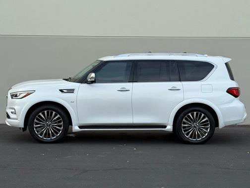 2018 INFINITI QX80 Base