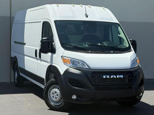 Bright White Clearcoat 2024 RAM ProMaster 2500 Tradesman
