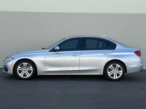 2016 BMW 328 328i Sedan 4D
