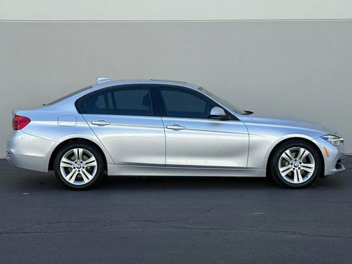 2016 BMW 328 328i Sedan 4D