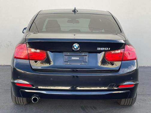 2015 BMW 320 i