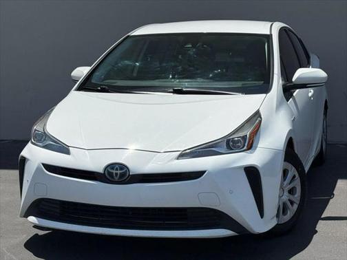 2021 Toyota Prius LE