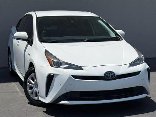 2021 Toyota Prius LE