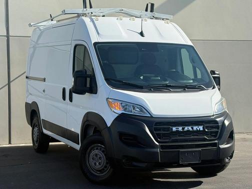 Bright White Clearcoat 2024 RAM ProMaster 2500 Tradesman