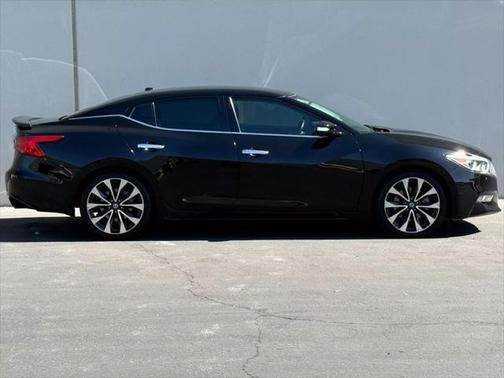 2016 Nissan Maxima SR Sedan 4D