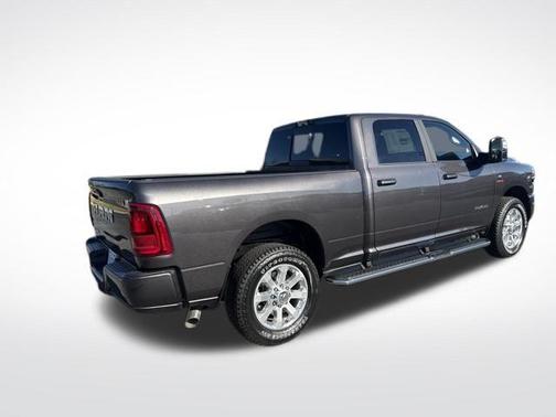 2026 RAM 2500 Laramie Crew Cab 4x2 6'4' Box