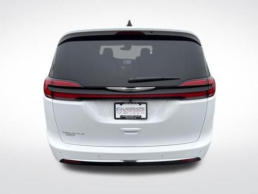2026 Chrysler Pacifica L