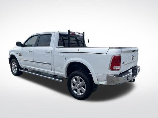 2018 RAM 2500 Laramie Crew Cab 4x4 6'4' Box
