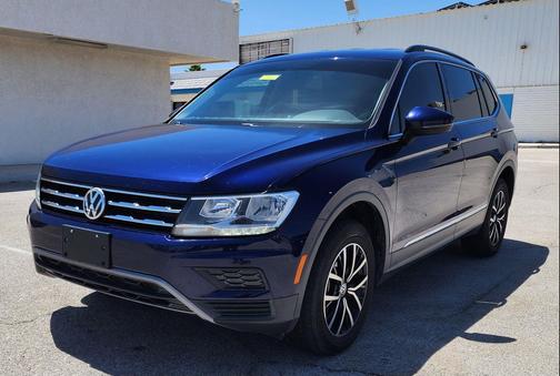 Deep Black Pearl 2021 Volkswagen Tiguan