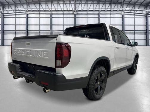 Platinum White Pearl 2026 Honda Ridgeline Black