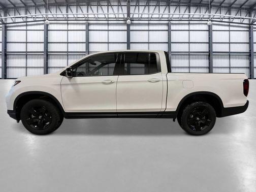 Platinum White Pearl 2026 Honda Ridgeline Black