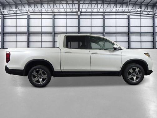 Platinum White Pearl 2026 Honda Ridgeline RTL