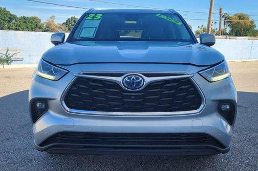 2023 Toyota Highlander Hybrid Limited