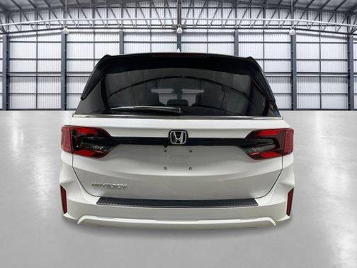 Platinum White Pearl 2026 Honda Odyssey EX-L