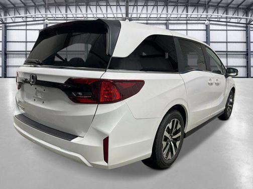 Platinum White Pearl 2026 Honda Odyssey EX-L