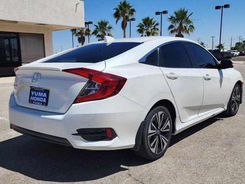 White 2017 Honda Civic EX-T