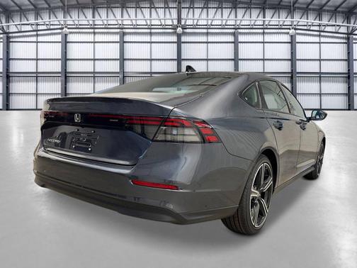 Meteorite Gray Metallic 2026 Honda Accord SE