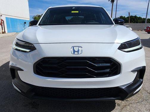 Platinum White Pearl 2025 Honda HR-V 2WD Sport