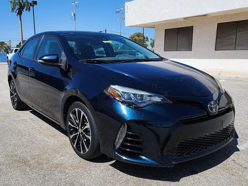 Black Sand Pearl 2017 Toyota Corolla