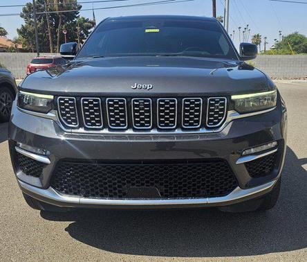 2022 Jeep Grand Cherokee Summit