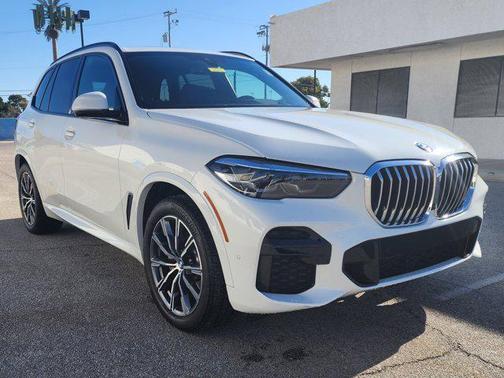 Alpine White 2023 BMW X5 xDrive40i