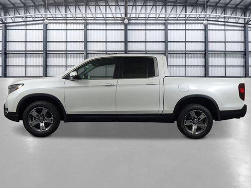 Platinum White Pearl 2026 Honda Ridgeline RTL