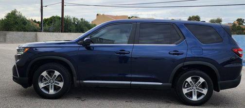 2023 Honda Pilot AWD EX-L 7 Passenger