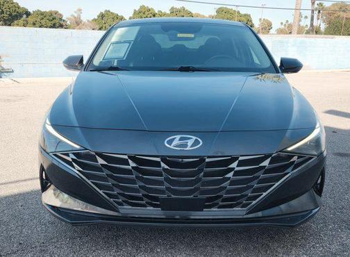 2021 Hyundai ELANTRA Limited