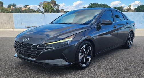 2021 Hyundai ELANTRA Limited