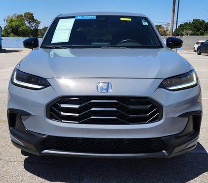 Urban Gray Pearl 2024 Honda HR-V AWD Sport