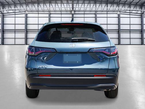 Nordic Forest Pearl 2027 Honda HR-V LX