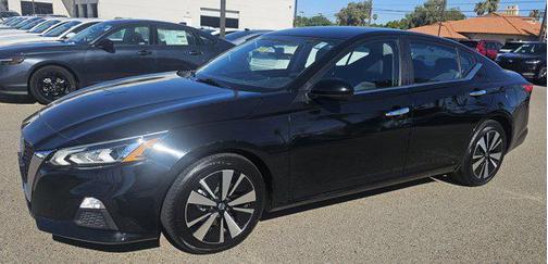 2022 Nissan Altima 2.5 SV