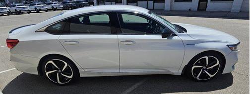 2022 Honda Accord Hybrid Base