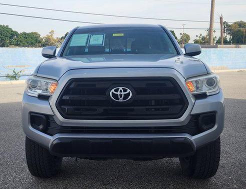 2016 Toyota Tacoma SR